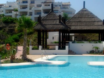 +03 piscina Lomas del Marques.jpg