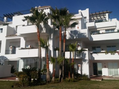 04 lomas del marques terraza jardin.jpg