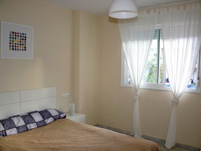 16 dormitorio el coloso benalmadena.JPG